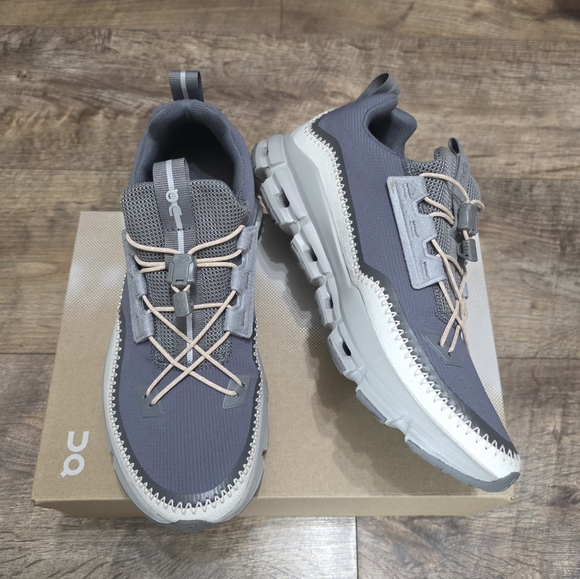 On Cloud cloudway sneaker women's size 8.5 (Run Small) - Picture 9 of 13